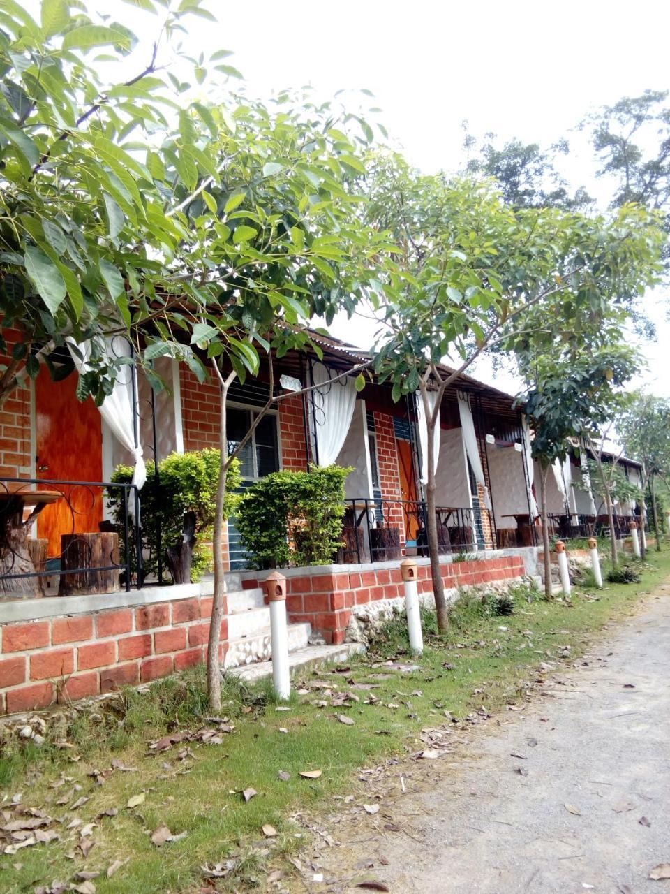 Khunkhao Tamnanprai Resort Suan Phueng Exterior foto